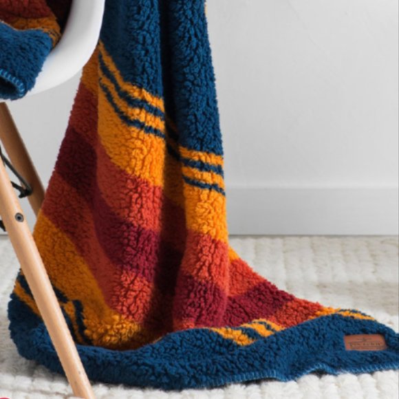 Pendleton Sherpa Blanket - King Size Fleece - Picture 3 of 3